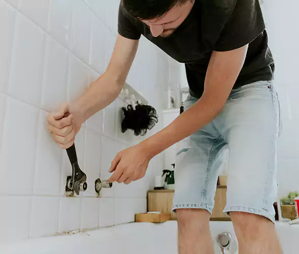 Affordable Bathtub Faucet Replacement in Woburn: Choose Experienced Local Technicians